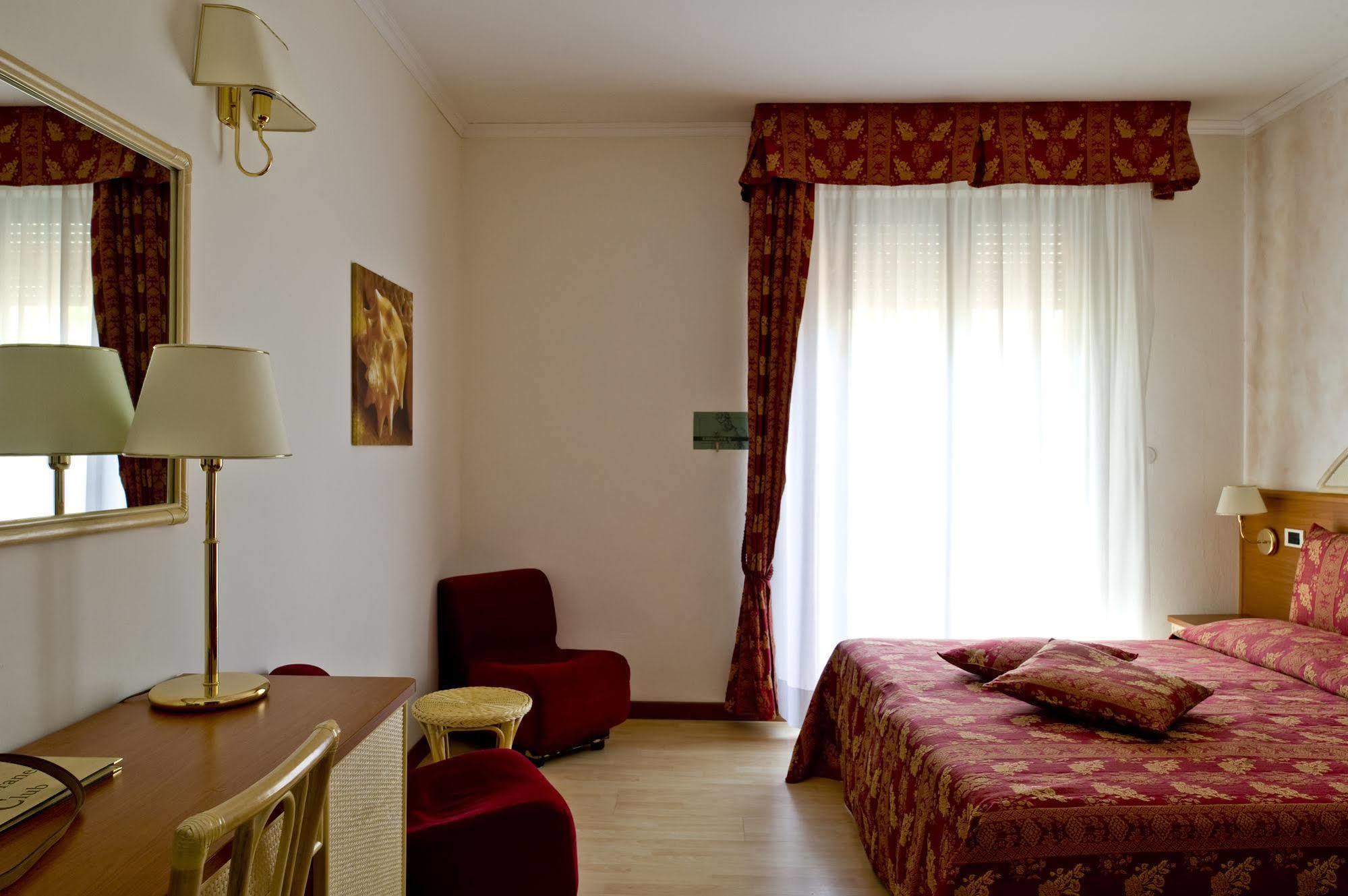 Hotel Mediterraneo Club Benessere 4*